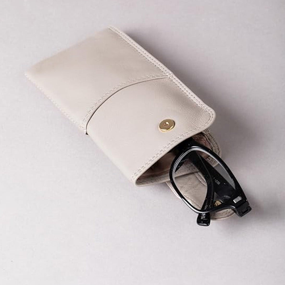 Slim Genuine Gray Leather Glasses Case – Magnetic Eyewear Pouch for Reading Glasses & Sunglasses